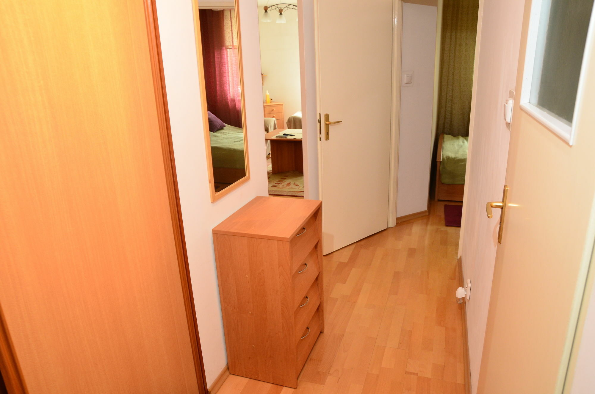 Aluzyjna Erapartments Яблонна Екстер'єр фото